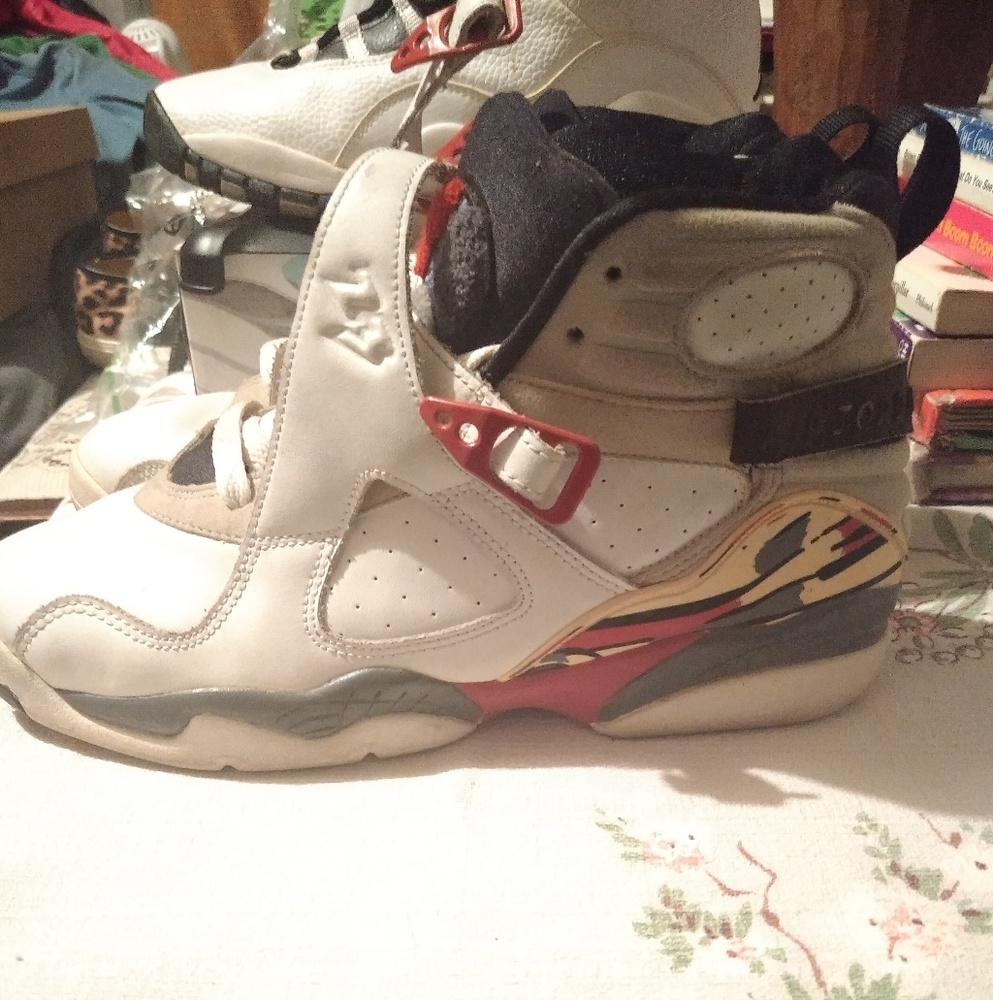 Jordan 8 (bugs bunnies)
